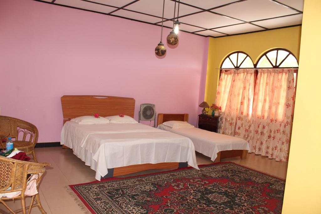 Royal Mount Hotel Kandy Oda fotoğraf