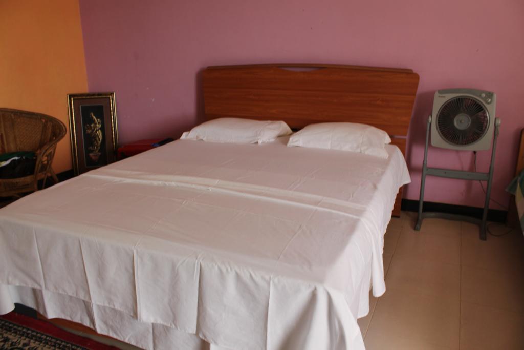 Royal Mount Hotel Kandy Oda fotoğraf
